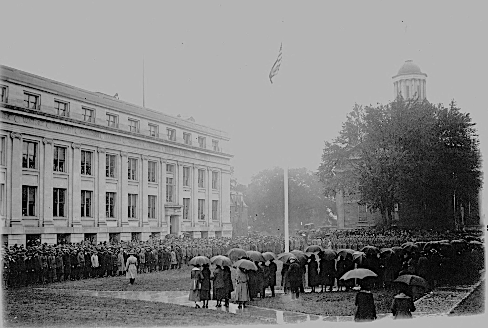 Military Review 1918 on the south lawn of the Pentacrest